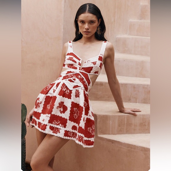 GORGEOUS MINI DRESS
100% Linen Red and White Cutout Dress - Picture 1 of 7